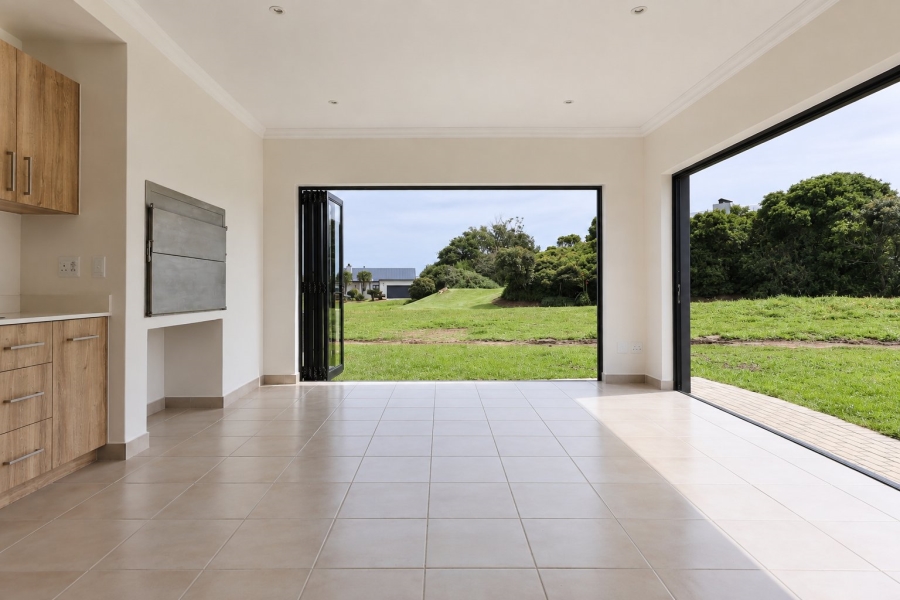 3 Bedroom Property for Sale in Le Grand Golf Estate Western Cape